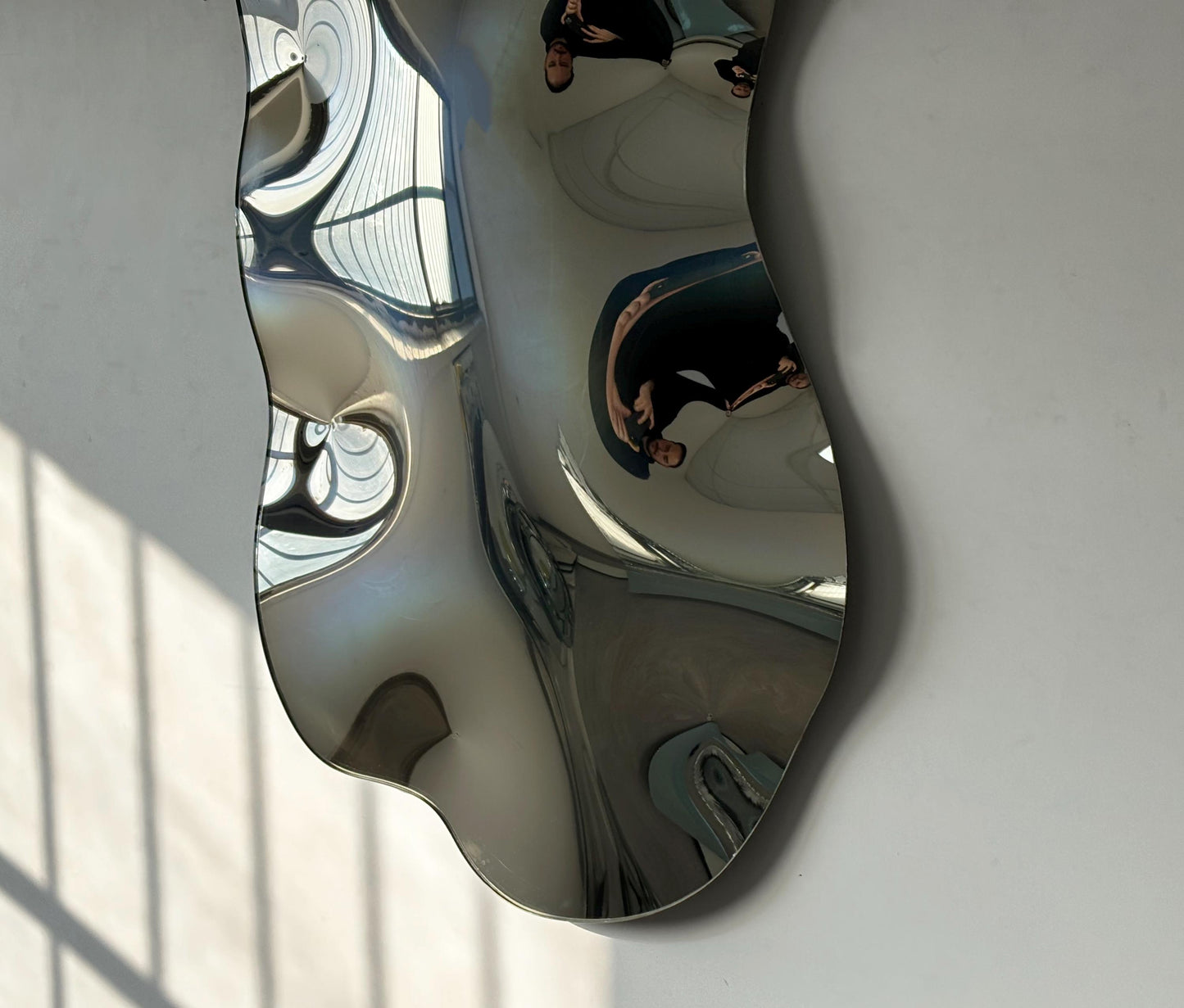 Ethereal Mirror – Organic Shaped Wall Mirror, Modern Irregular Statement Mirror, Wavy Art Decor for Contemporary Interiors