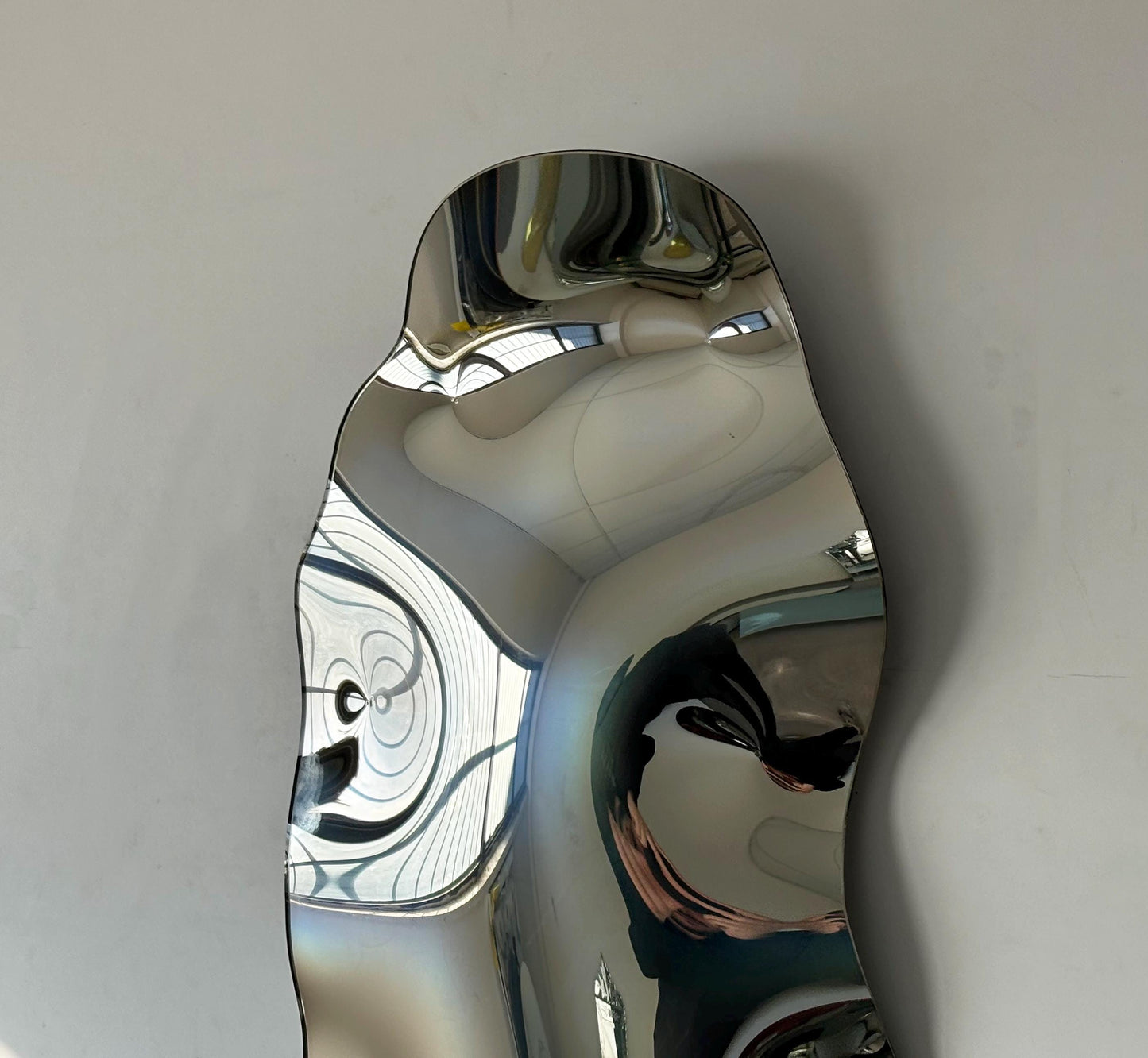 Ethereal Mirror – Organic Shaped Wall Mirror, Modern Irregular Statement Mirror, Wavy Art Decor for Contemporary Interiors