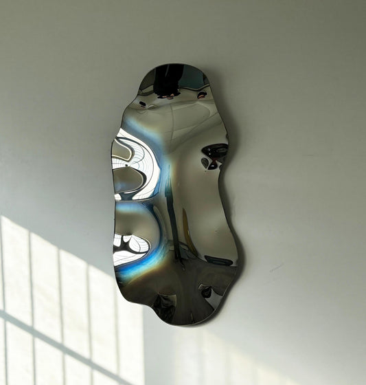 Ethereal Mirror – Organic Shaped Wall Mirror, Modern Irregular Statement Mirror, Wavy Art Decor for Contemporary Interiors