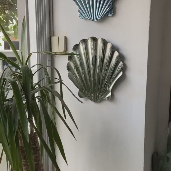 Seashell-Inspired Frameless Mirror, Natural Aesthetic, Wall-Mountable, Silver Mirror