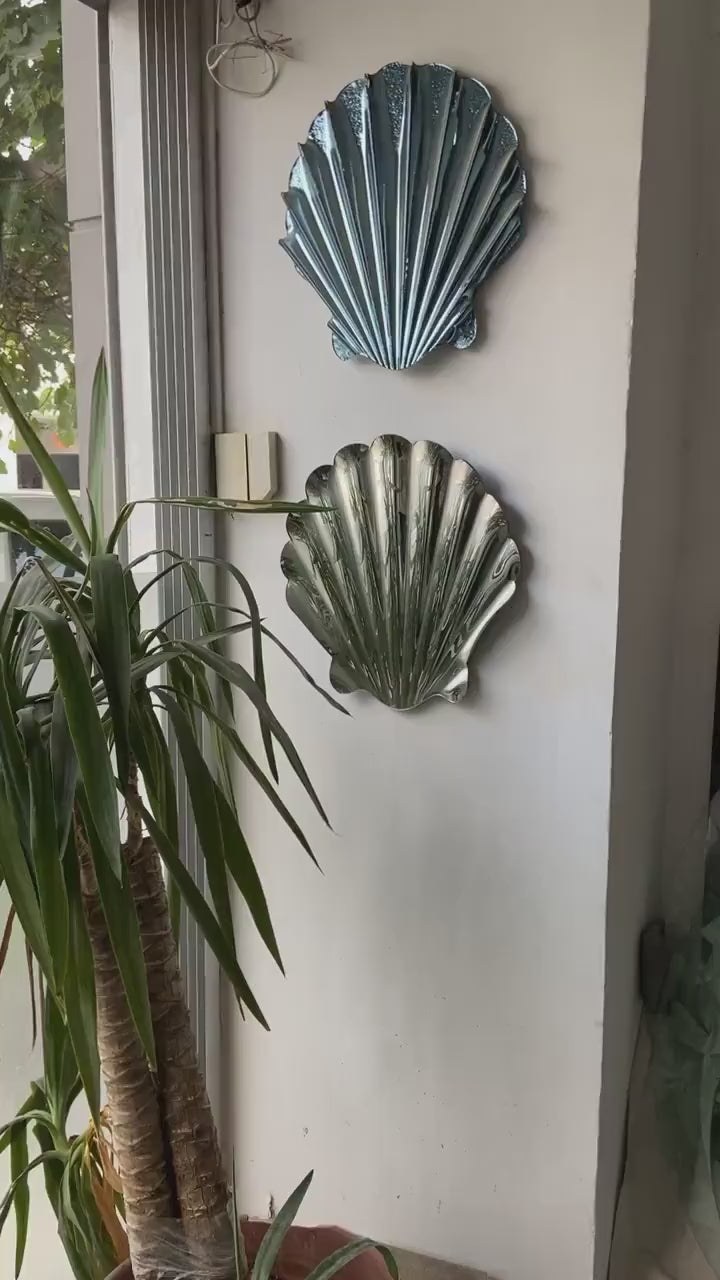 Seashell-Inspired Frameless Mirror, Natural Aesthetic, Wall-Mountable, Silver Mirror